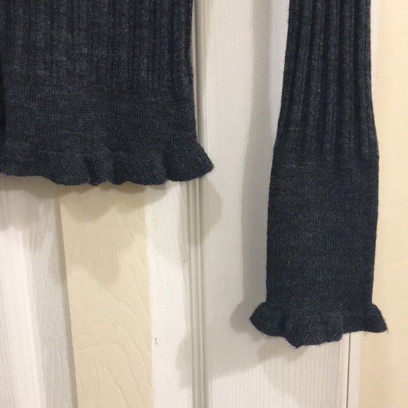 Tape Measure sweater - Picture 2 of 3